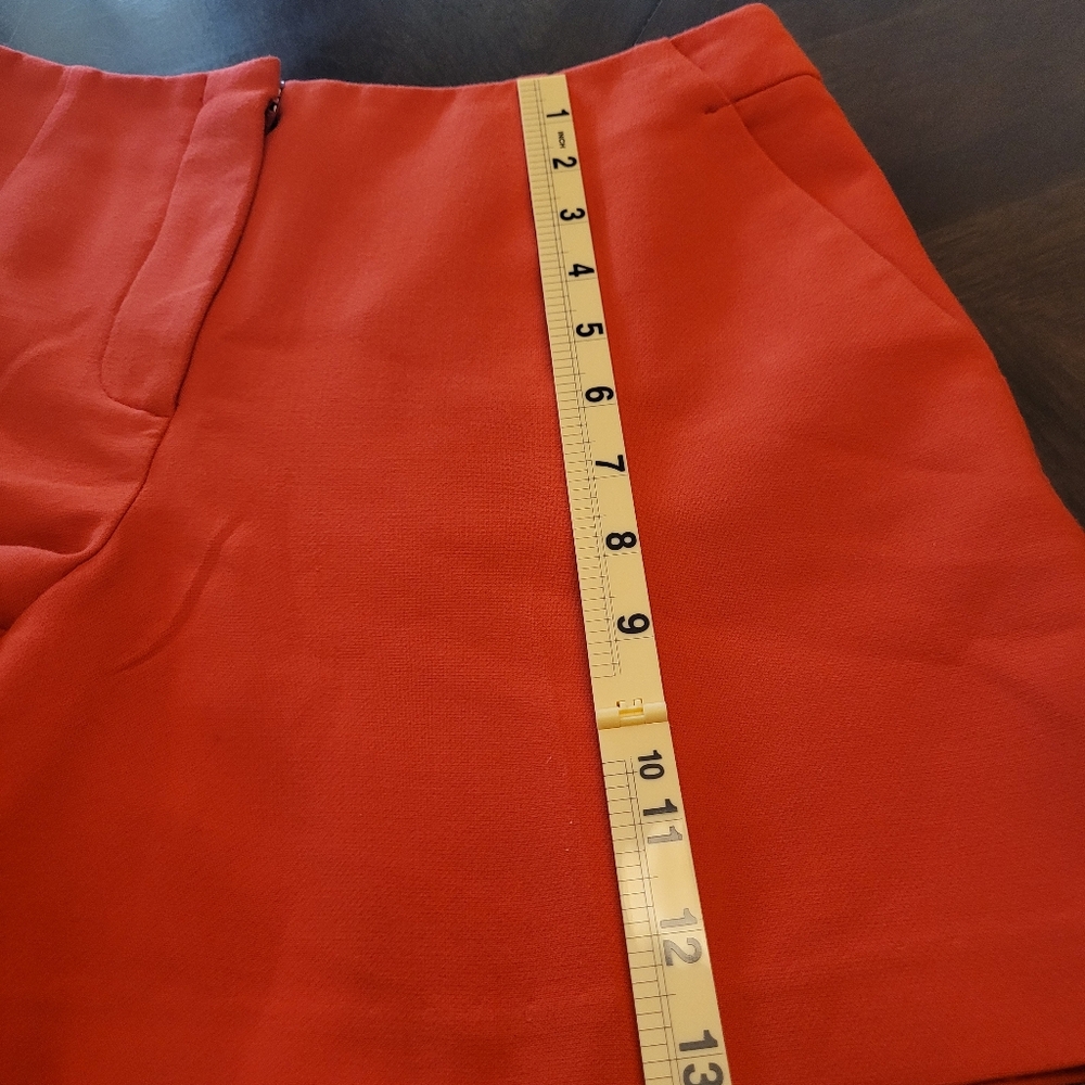 Trina Turk Women's Red High-Waist Tailored Shorts. Size 2 - Picture 7 of 11